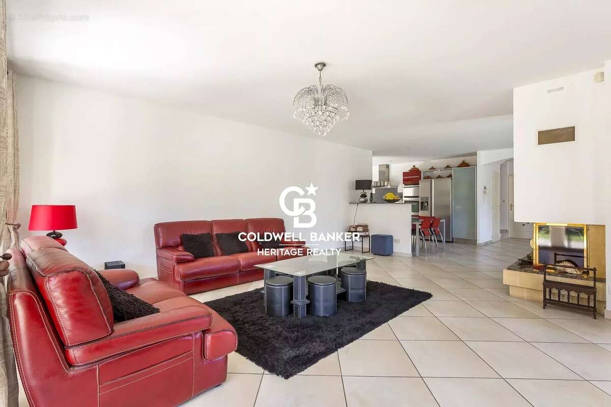 Maison à FRANCHEVILLE