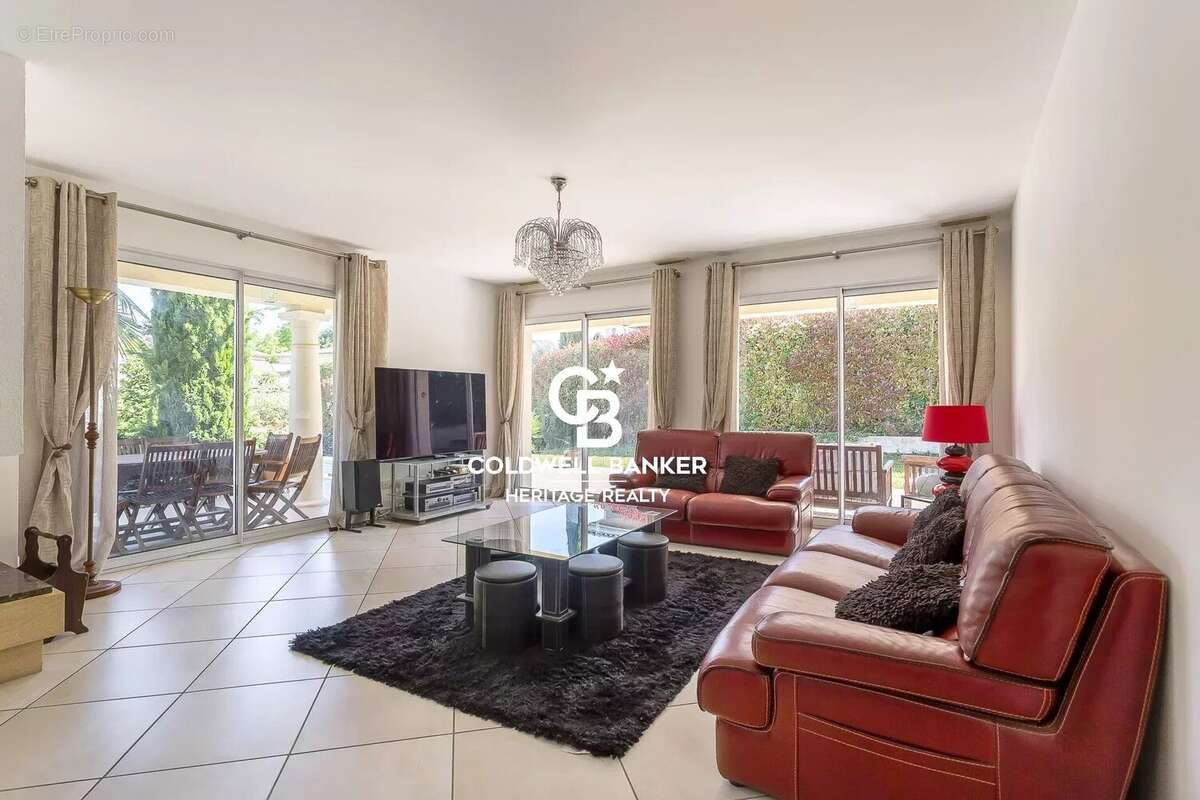 Maison à FRANCHEVILLE