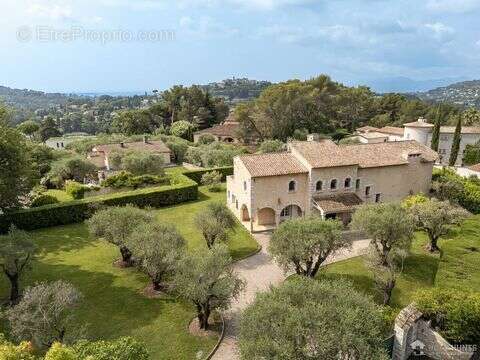 Maison à MOUGINS