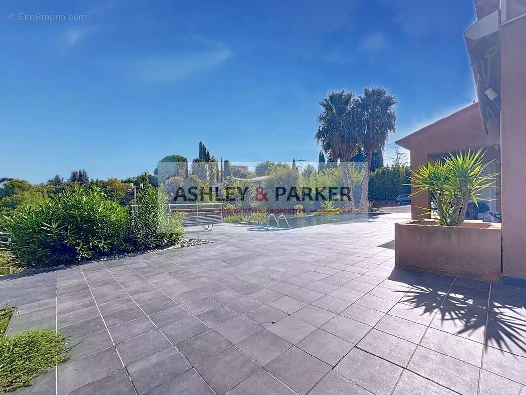 Maison à CAGNES-SUR-MER