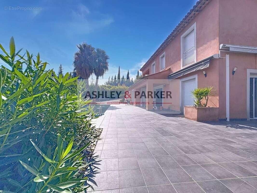 Maison à CAGNES-SUR-MER