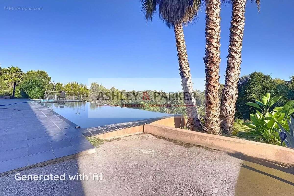 Maison à CAGNES-SUR-MER