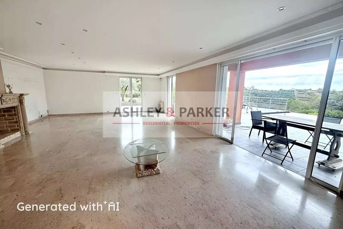 Maison à CAGNES-SUR-MER