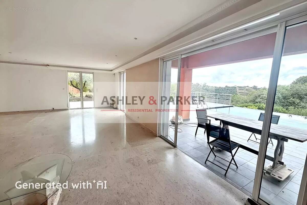 Maison à CAGNES-SUR-MER