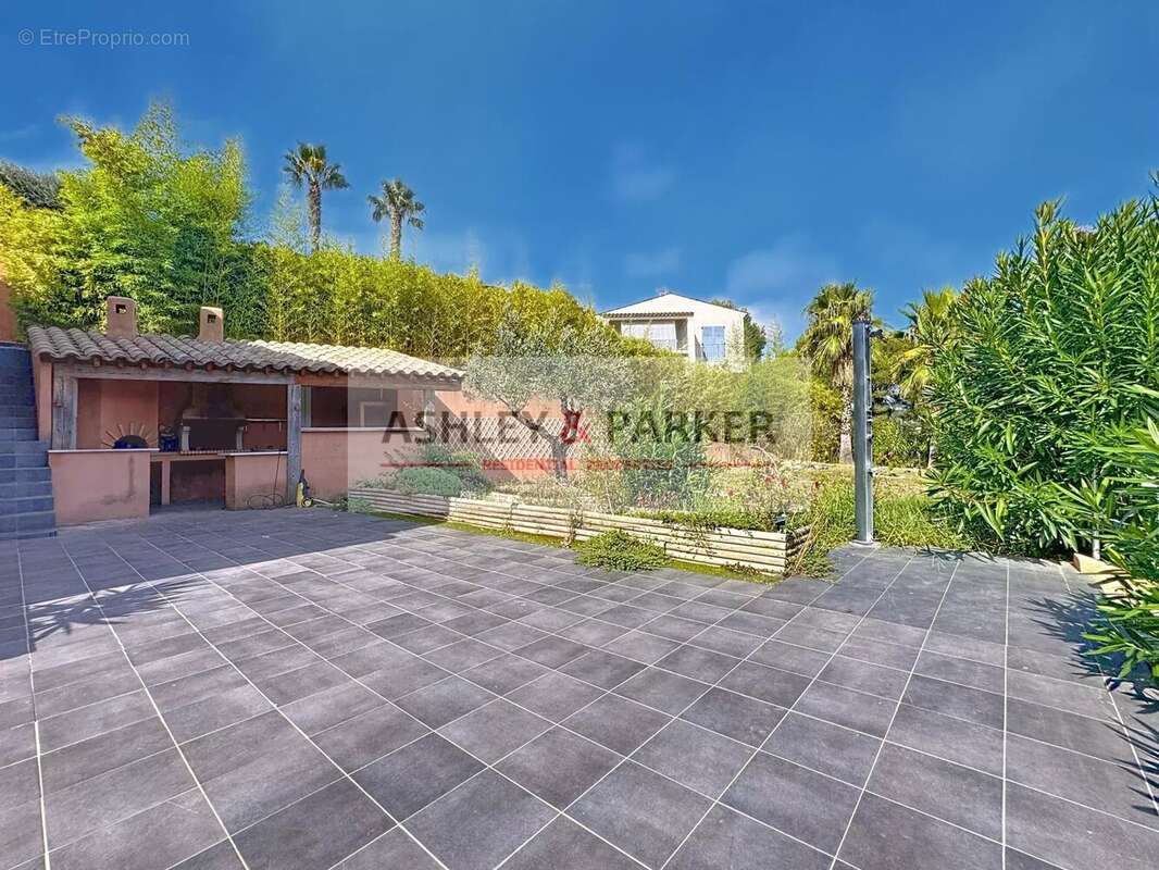 Maison à CAGNES-SUR-MER