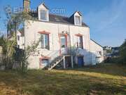 Maison à CARHAIX-PLOUGUER
