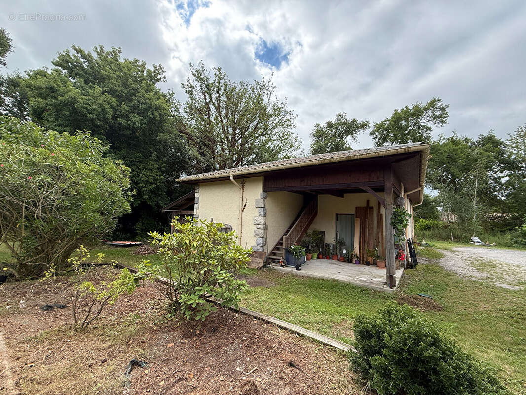 Maison à BENESSE-MAREMNE