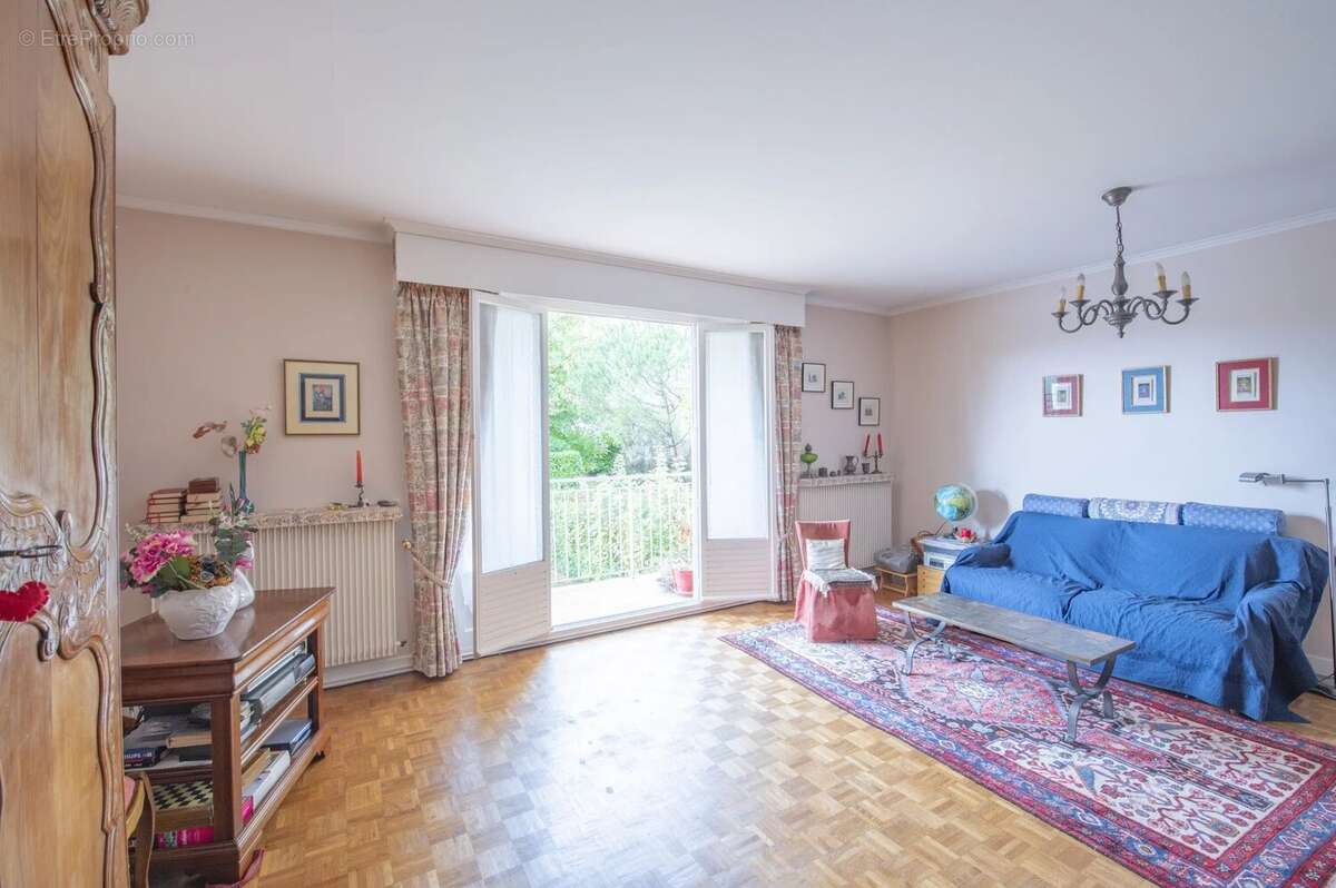 Appartement à CHAVILLE