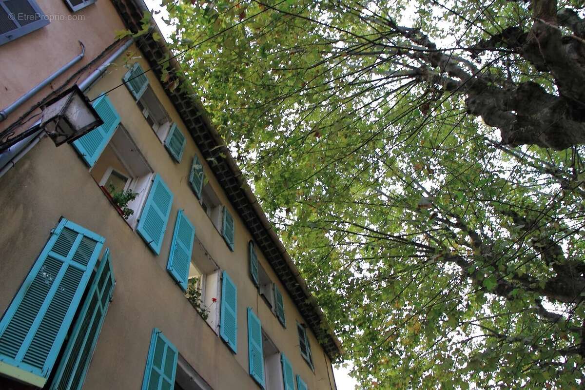 Appartement à LE LUC