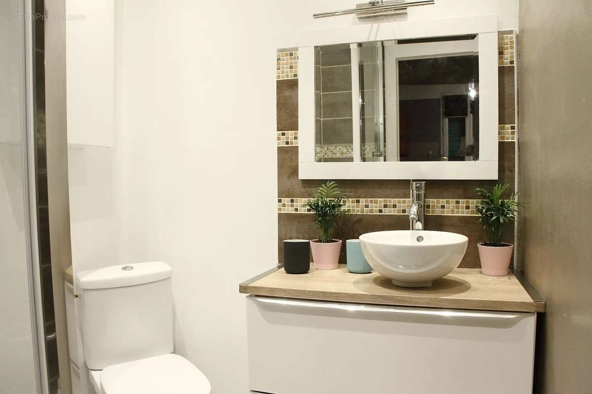 Appartement à LE LUC