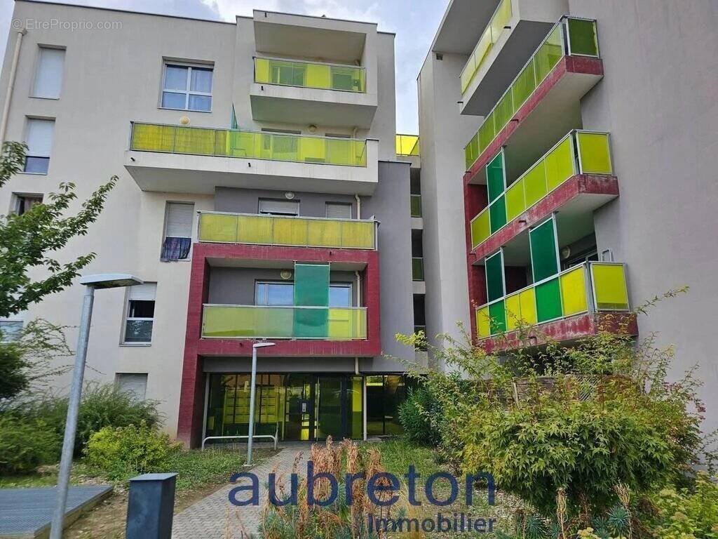 Appartement à DECINES-CHARPIEU