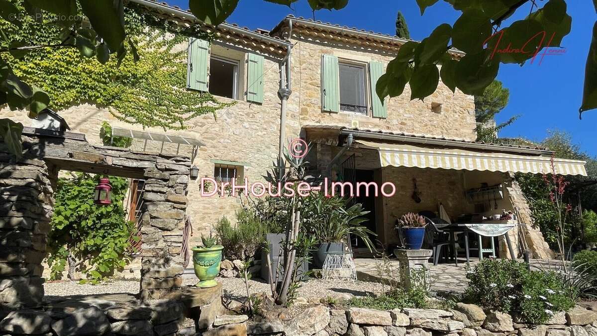 Maison à VEZENOBRES