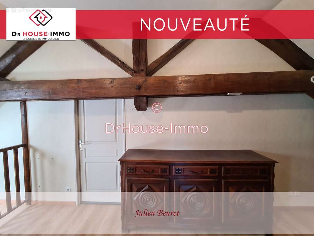 Maison à HUANNE-MONTMARTIN