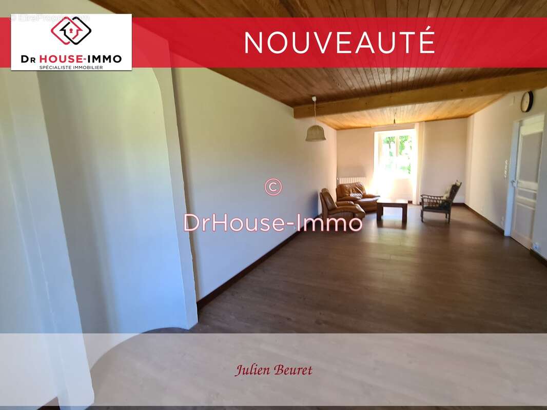 Maison à HUANNE-MONTMARTIN