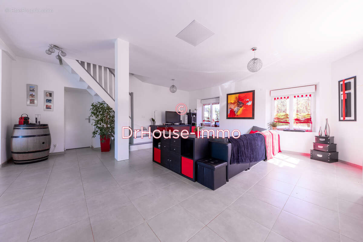 Maison à GARANCIERES