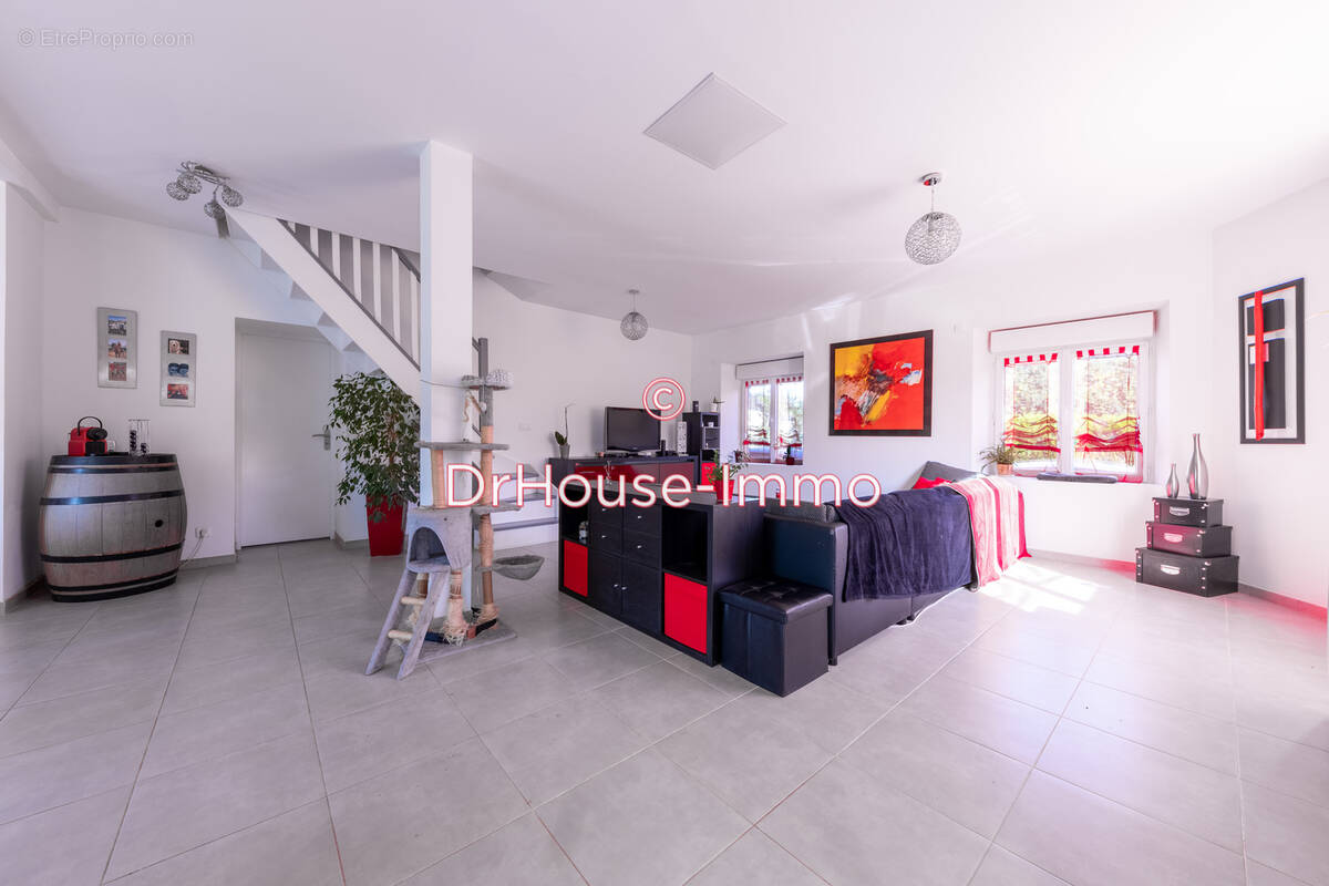 Maison à GARANCIERES