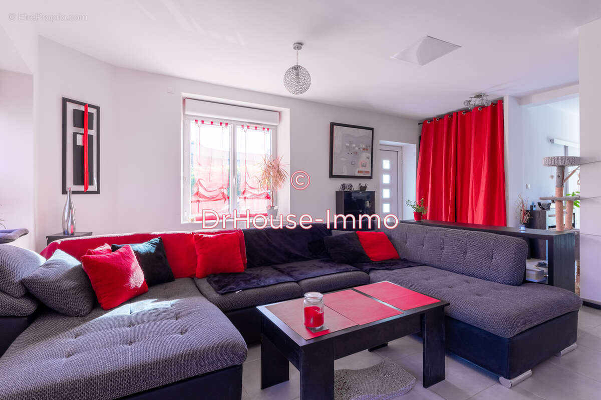 Maison à GARANCIERES