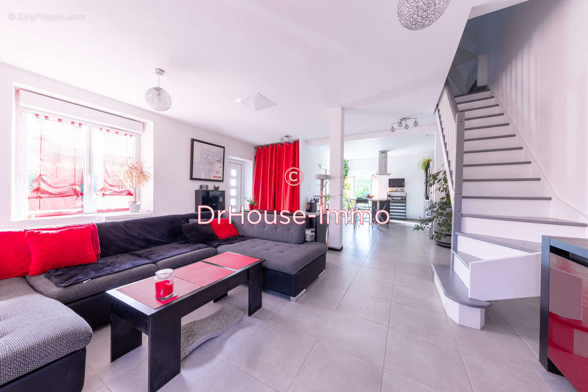 Maison à GARANCIERES