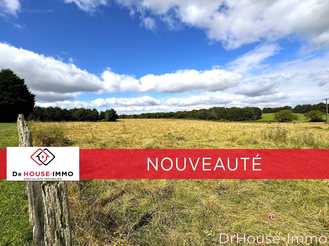 Terrain à MARILLAC-LE-FRANC