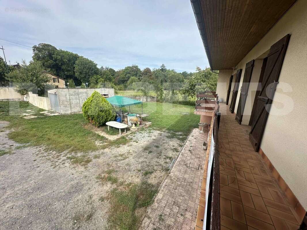 11 - Maison à YVERNAUMONT