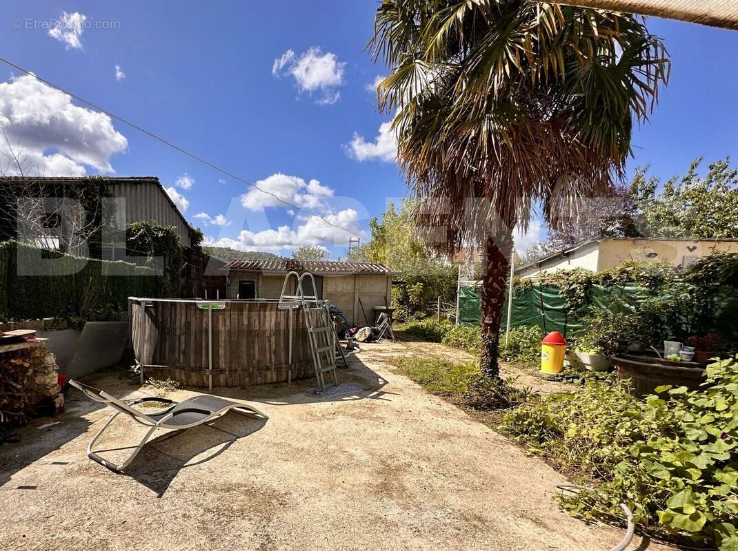 IMG_4410 - Maison à TERRASSON-LAVILLEDIEU