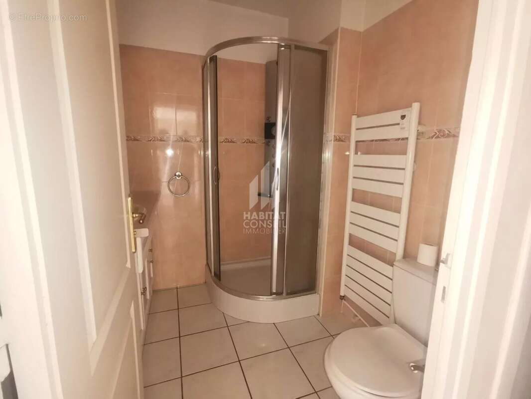 Appartement à LE PONT-DE-CLAIX