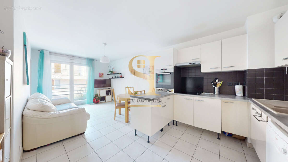 Appartement à VIGNEUX-SUR-SEINE