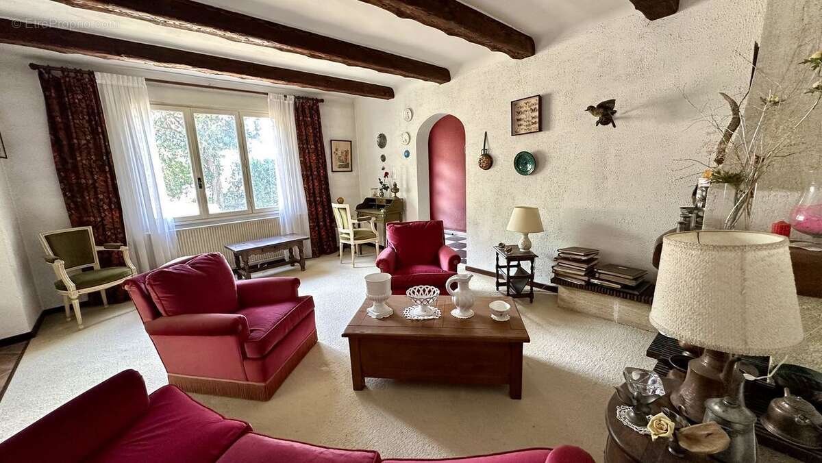maison t5, calme , jardin , 4 chambres - Maison à LA PENNE-SUR-HUVEAUNE