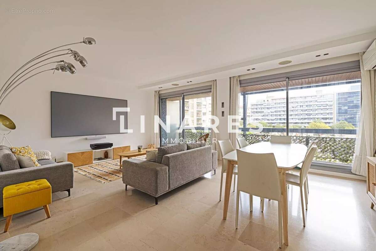 Appartement à MARSEILLE-8E