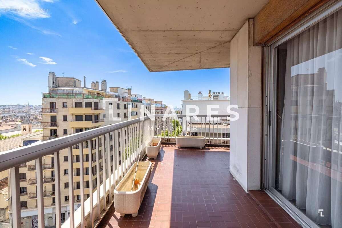 Appartement à MARSEILLE-1E