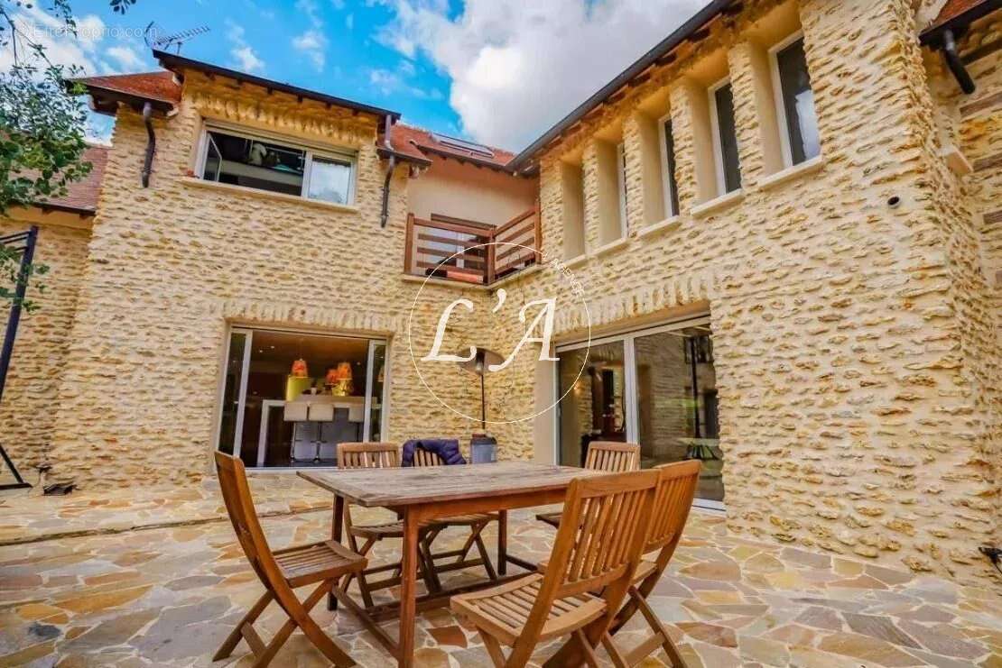 Maison à ADAINVILLE