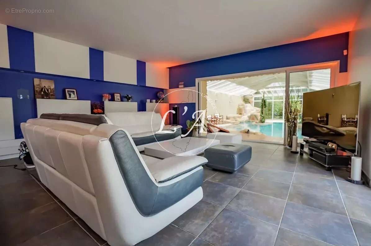 Maison à ADAINVILLE