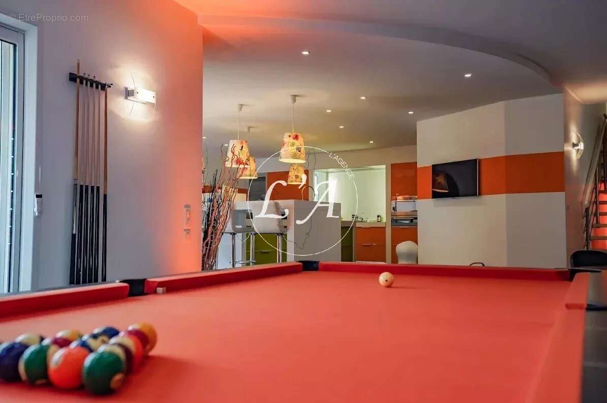 Maison à ADAINVILLE