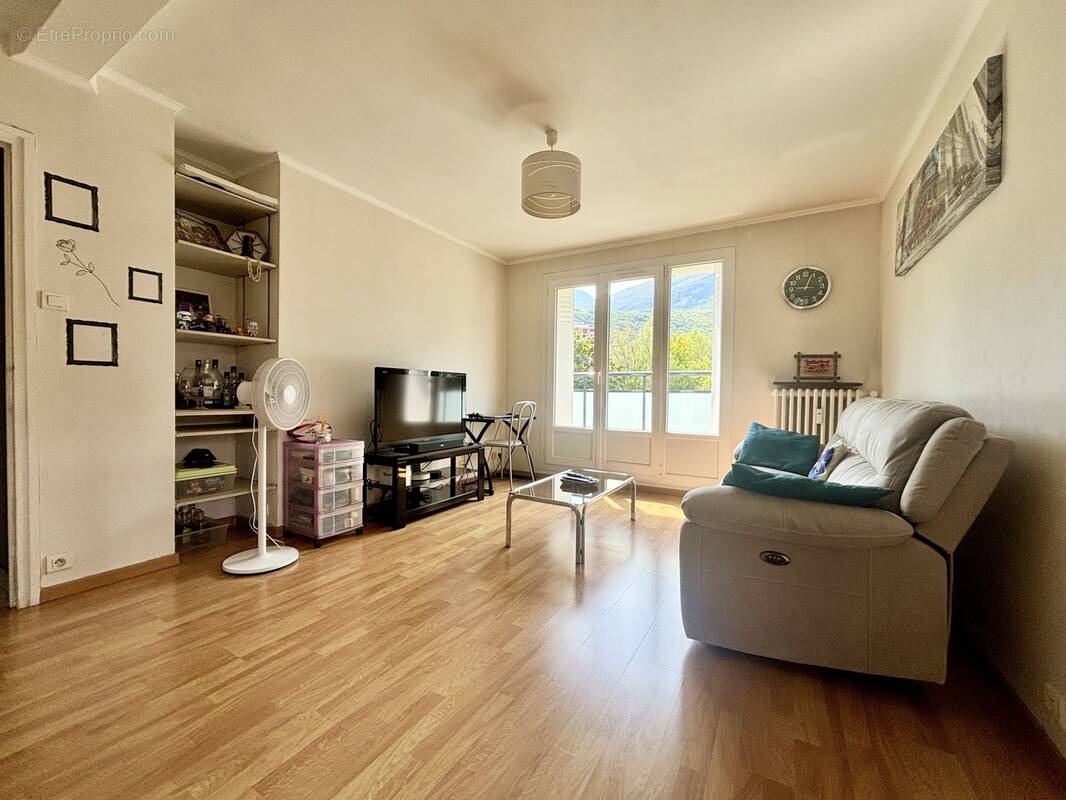 n°2 - Appartement à FONTAINE