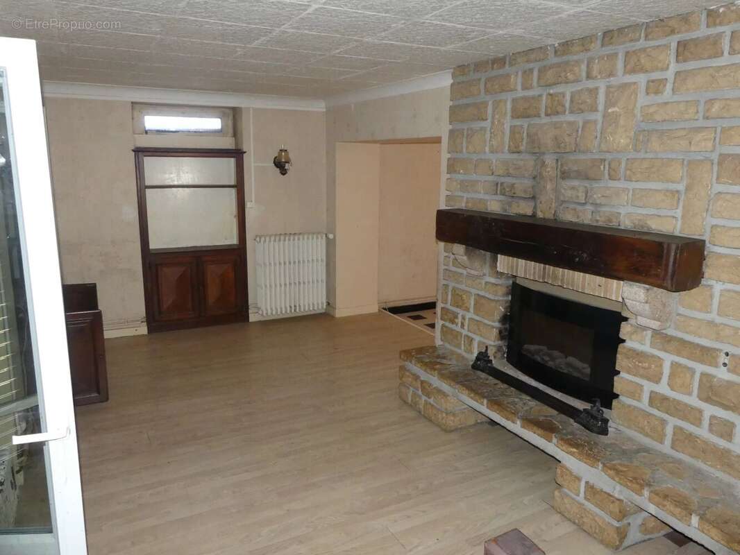 Maison à ESSERTENNE