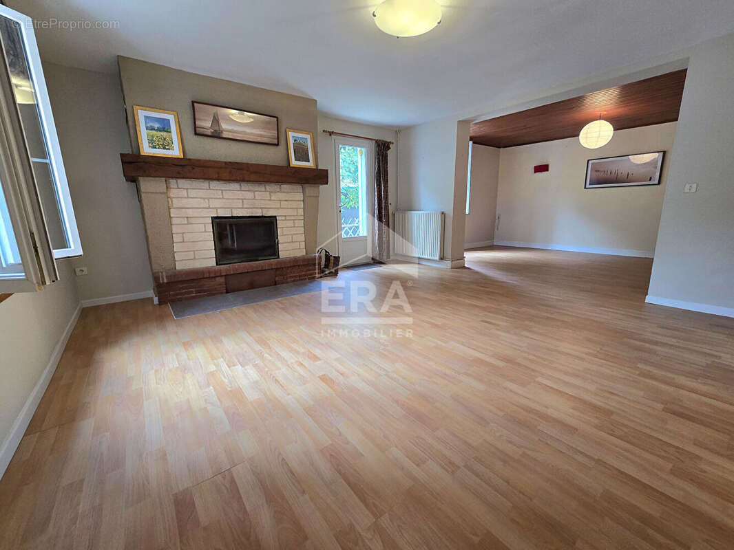 Maison à SAINT-LAURENT-DES-HOMMES