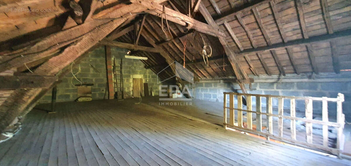 Maison à SAINT-LAURENT-DES-HOMMES