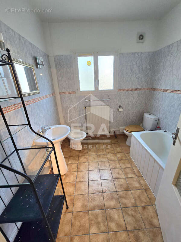 Maison à SAINT-LAURENT-DES-HOMMES