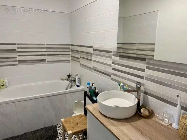 Appartement à SALON-DE-PROVENCE