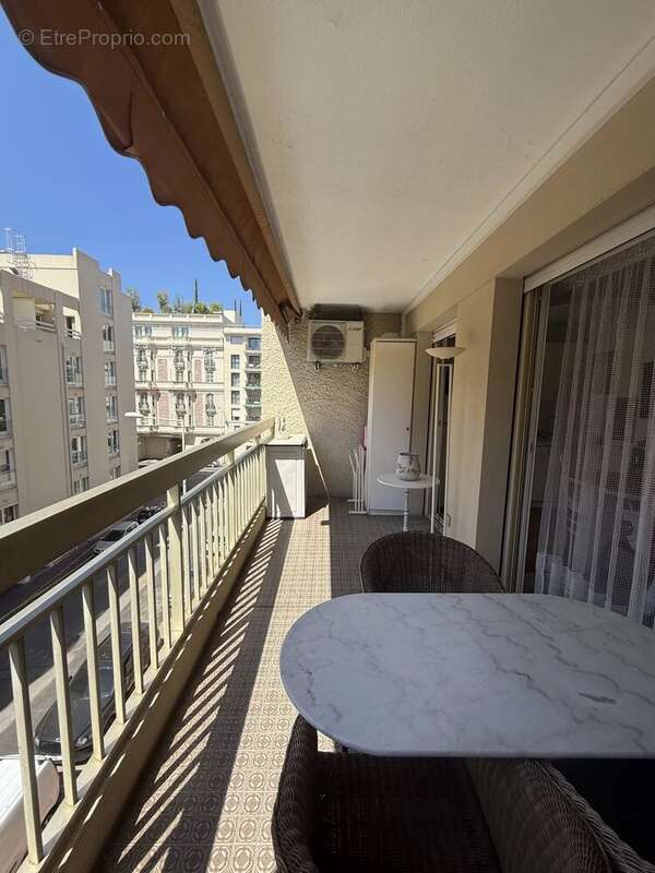 Appartement à CANNES