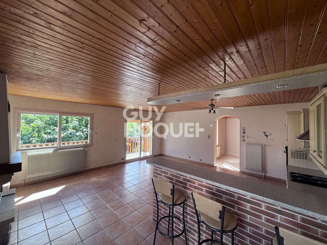 Maison à CLERMONT-FERRAND