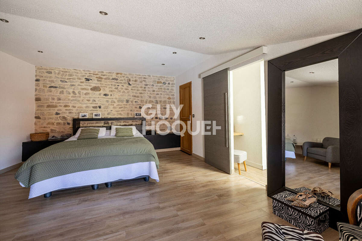 Maison à LA SAUVETAT