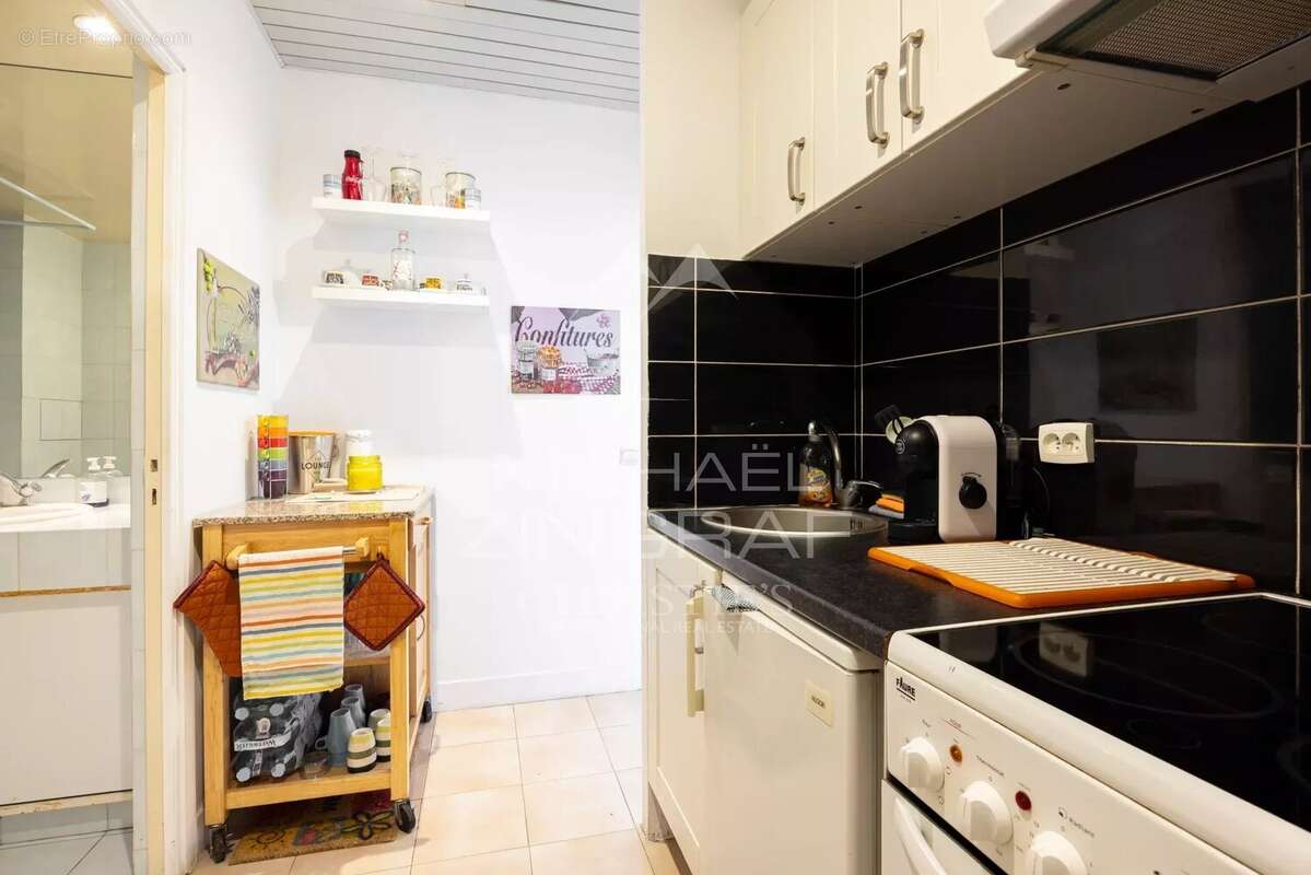 Appartement à VALLAURIS