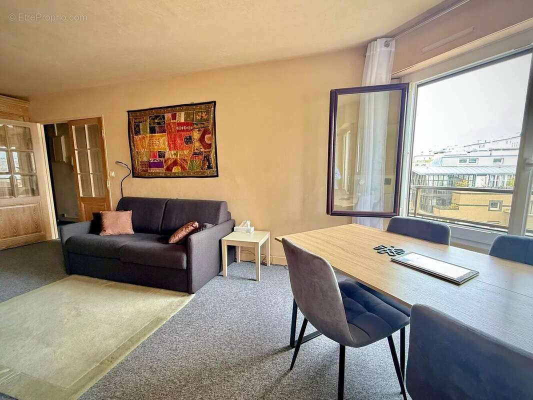 Appartement à PARIS-20E