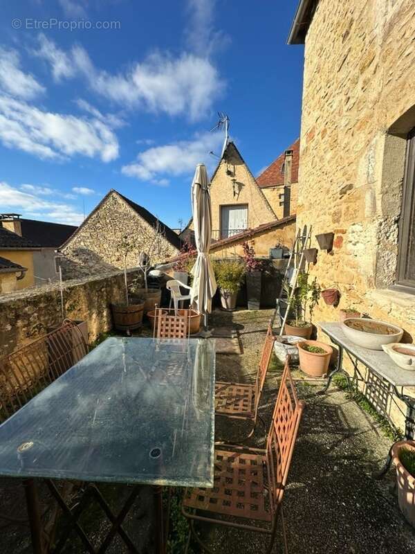 4c327c99-20b4-4606-b269-ce4984526c15.jpeg - Maison à SAINT-CYPRIEN