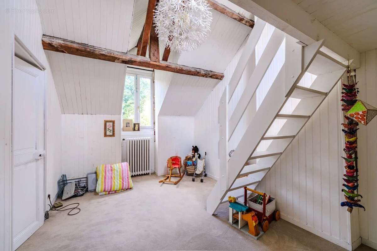 Maison à CONFLANS-SAINTE-HONORINE