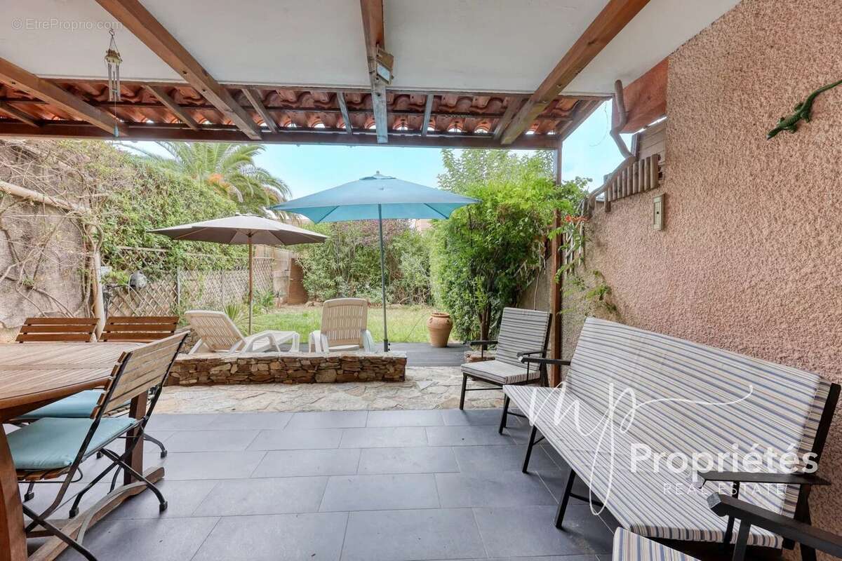 Appartement à RAYOL-CANADEL-SUR-MER