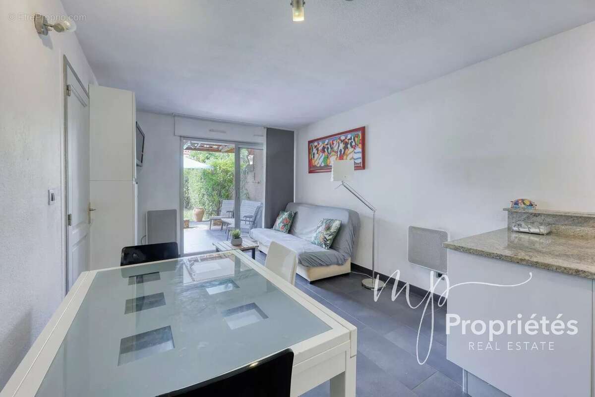 Appartement à RAYOL-CANADEL-SUR-MER