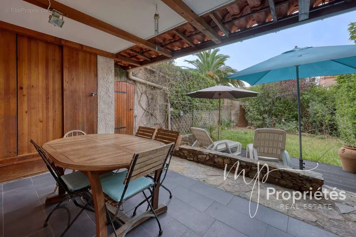 Appartement à RAYOL-CANADEL-SUR-MER