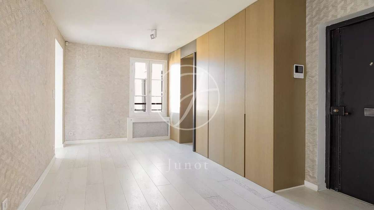 Appartement à PARIS-6E